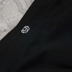 N*******i